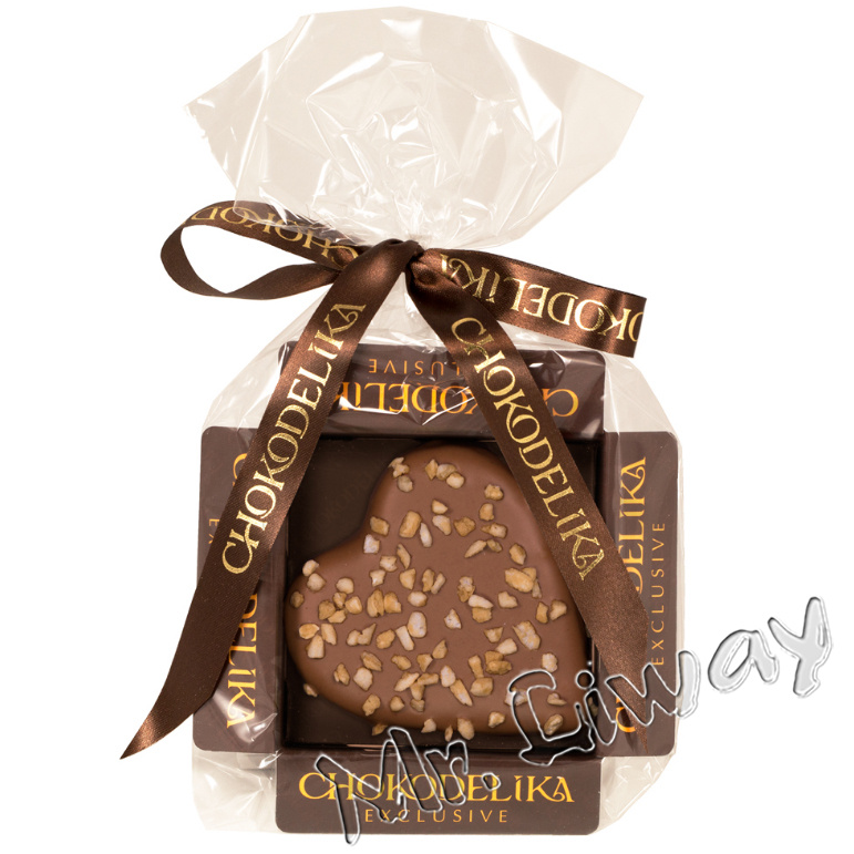 Марципановая конфета Chokodelika "Сердце" в карамельном шоколаде